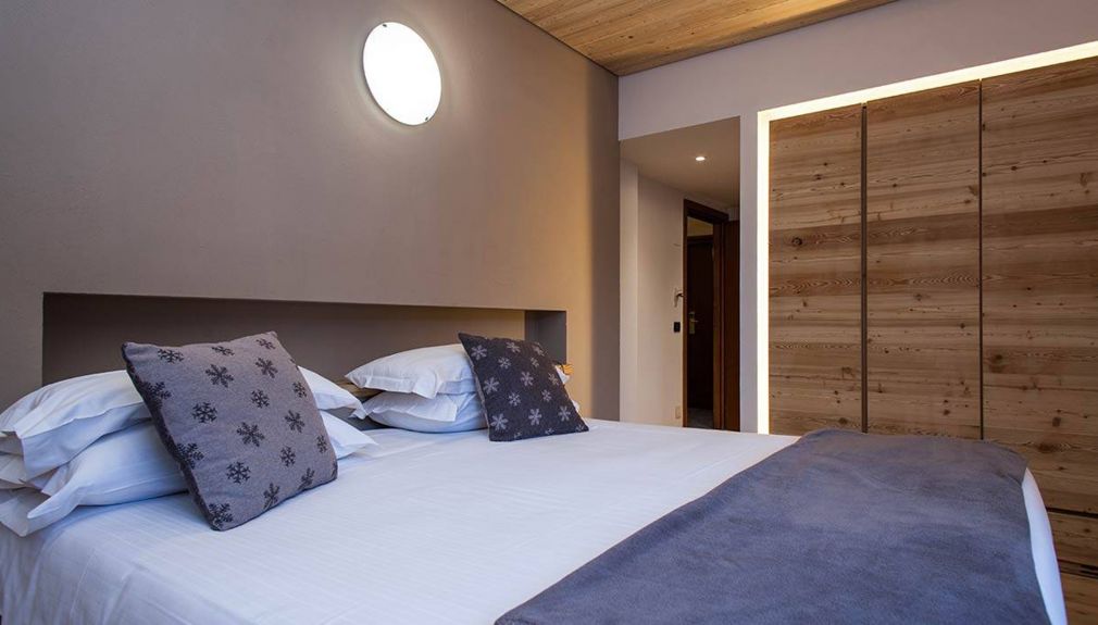 Hotel Nevada - DZ I italien, bormio, Santa Caterina - Valdidentro, livigno, snowboard reisen, skiurlaub, berlin bus, busreisen, gruppenreisen, skireisen, sporthotel, kinder ski, sportclub, skihütte, preiswert, familienreisen nevada