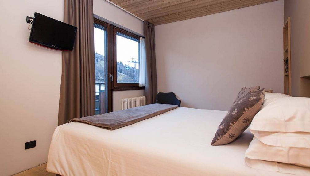 Hotel Nevada - DZ II italien, bormio, Santa Caterina - Valdidentro, livigno, snowboard reisen, skiurlaub, berlin bus, busreisen, gruppenreisen, skireisen, sporthotel, kinder ski, sportclub, skihütte, preiswert, familienreisen nevada