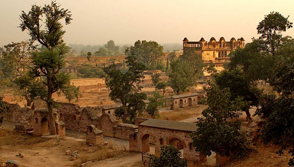 indien, motorrad, motorradreisen, touren, gruppenreise, rundfahrten, enfield, preiswert, günstig, Delhi, Agra, Gwalior, Orchha, Chanderi, Sanchi, Sagar, Khajuraho, Varanasi