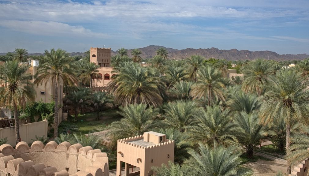 mittlerer osten, oman, motorrad, motorradreisen, touren, gruppenreise, rundfahrten,  preiswert, günstig, wüste, Dubai, Sohar, Hajar Gebirge, Al Musanaah, Muscat, Sur, Wadi Shab, Wadi Bani Khaled, Nizwa, Jabel Shams, Al Hamra, Misfakh, Ibri