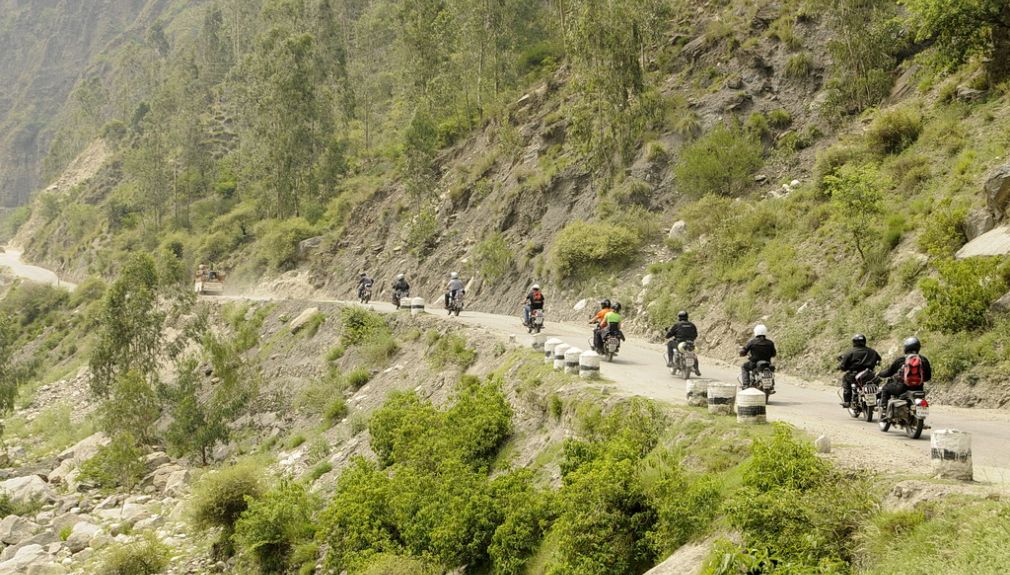Enfield-Tour Ladakh & Kashmir Ride himalaya, indien, motorrad, motorradreisen, touren, gruppenreise, rundfahrten, enfield, preiswert, günstig, Delhi, Chandigarh, Shimla, Chindi, Rewalsar, Mandi, Nagar, Keylong, Sarchu, Diskit, pangong, Lamayuro, Nubra, Kargil, Srinagar, Kashmir, Kaschmir,