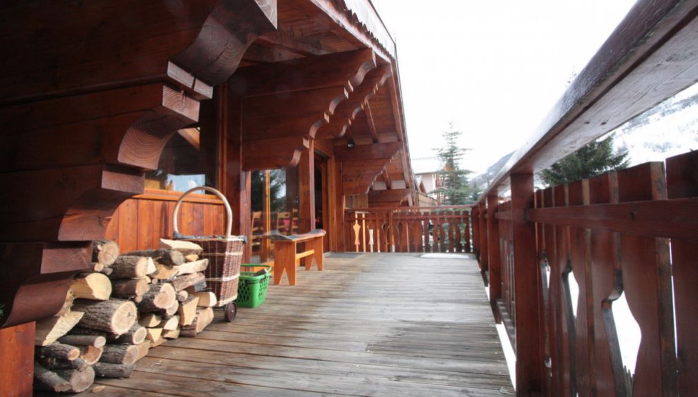 Chalet Le Marteret - Sonnenterrasse frankreich, 3 valle, trois, vallé, bettaix, snowboard reisen, skiurlaub, berlin bus, busreisen, gruppenreisen, skireisen, sporthotel, kinder ski, sportclub, skihütte, preiswert, marteret, familienreisen