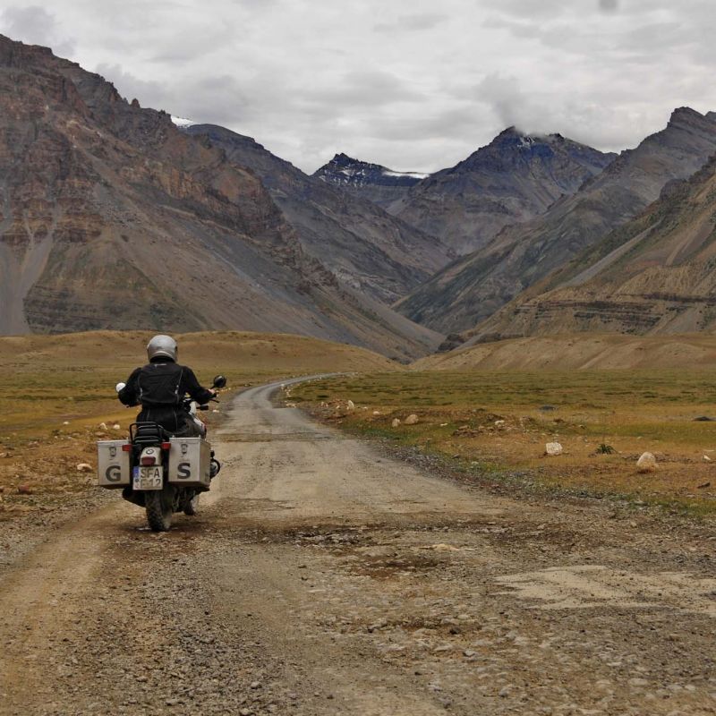 himalaya, indien, motorrad, motorradreisen, touren, gruppenreise, rundfahrten, enfield, preiswert, günstig, Delhi, Leh, Alchi, Likir, Indus, ladakh, Kargil, Dha Hanu, Batalik, Pensi La, suru, Zanskar, Nun-Kun, Padum, Lamayuru, Srinagar, Lamayuru, Nubra Ta