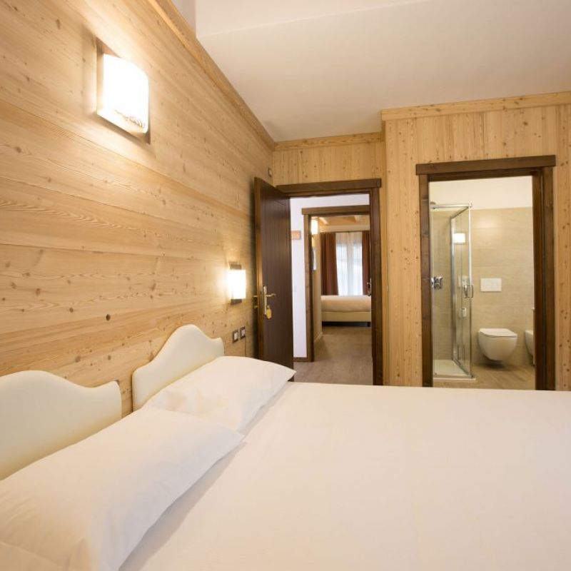 Hotel Derby - Familienzimmer italien, bormio, Santa Caterina - Valdidentro, livigno, snowboard reisen, skiurlaub, berlin bus, busreisen, gruppenreisen, skireisen, sporthotel, kinder ski, sportclub, skihütte, preiswert, familienreisen derby
