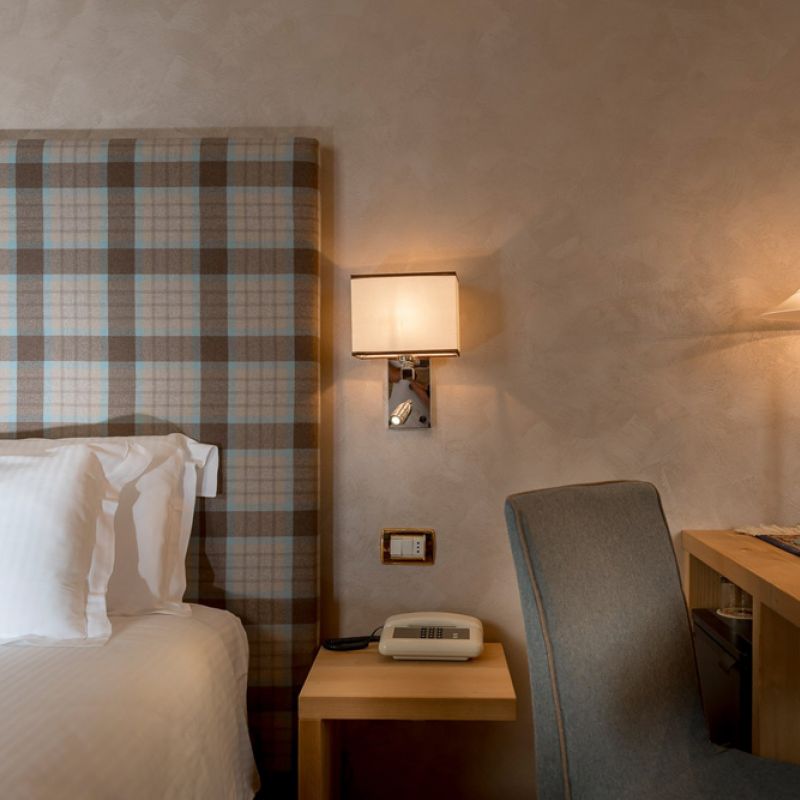 Hotel San Lorenzo - Doppelzimmer Superior italien, bormio, Santa Caterina - Valdidentro, livigno, snowboard reisen, skiurlaub, berlin bus, busreisen, gruppenreisen, skireisen, sporthotel, kinder ski, sportclub, skihütte, preiswert, san lorenzo, familienreisen