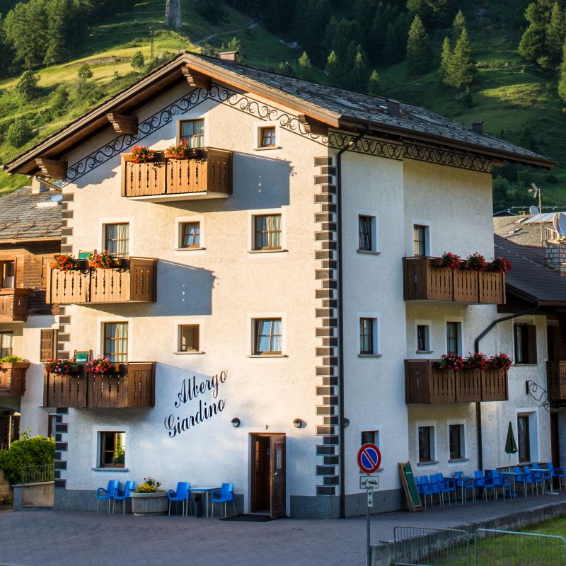 italien, bormio, Santa Caterina - Valdidentro, livigno, snowboard reisen, skiurlaub, berlin bus, busreisen, gruppenreisen, skireisen, sporthotel, kinder ski, sportclub, skihütte, preiswert, familienreisen