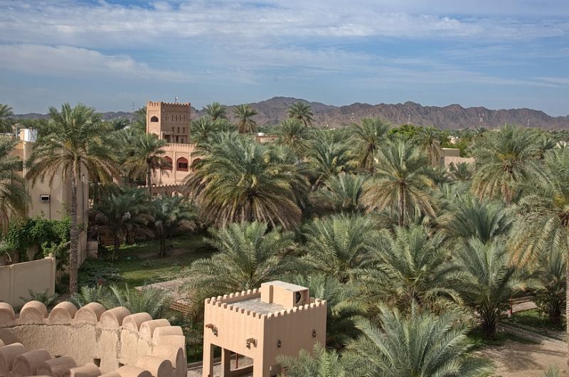 Motorradreise Expedition Oman mittlerer osten, oman, motorrad, motorradreisen, touren, gruppenreise, rundfahrten, preiswert, günstig, wüste, Dubai, Sohar, Hajar Gebirge, Al Musanaah, Muscat, Sur, Wadi Shab, Wadi Bani Khaled, Nizwa, Jabel Shams, Al Hamra, Misfakh, Ibri